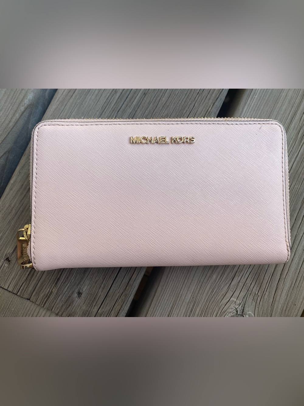 Michael Kors Women's Pale Pink Zip-Around Wallet smartphone pocket
